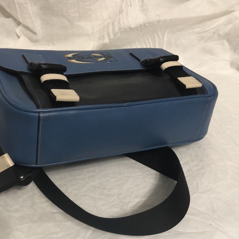 Coach Track Leather Crossbody Bag EUC - Picture 7 of 14